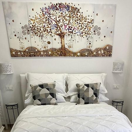 דירות מונופולי Casa Mazzini 110 מראה חיצוני תמונה